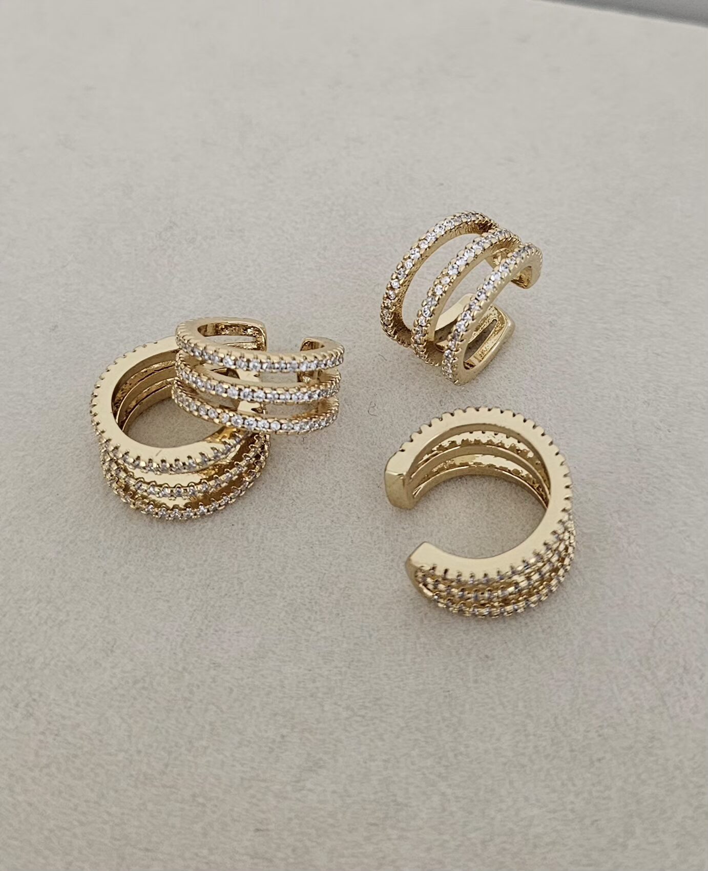 20260527_124853 Ear Cuff, gold plated (Single Piece) - Imagen 1