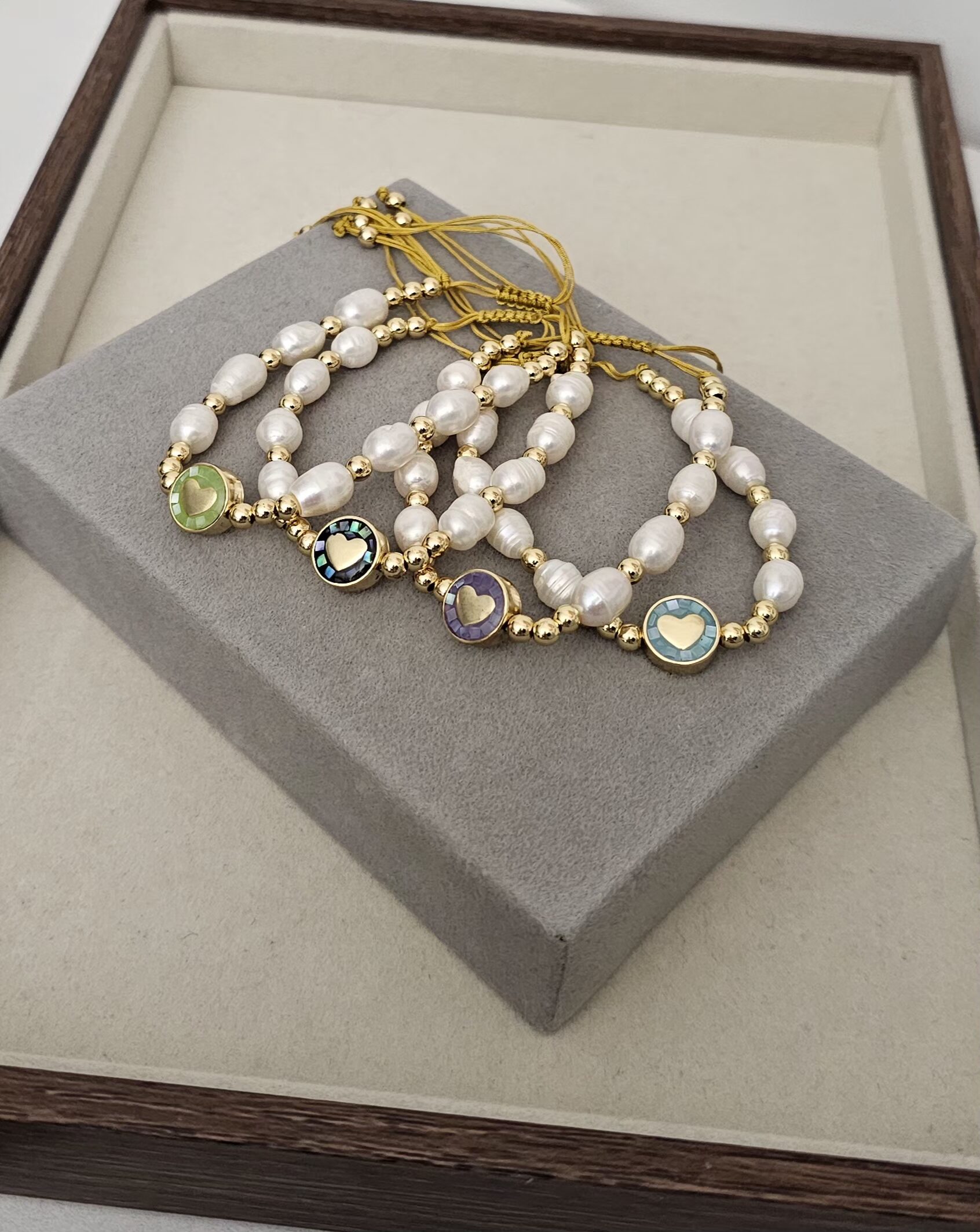 20260707_190300 PEARL BRACELET - Imagen 1
