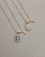 .Scapular chain and cross, gold plated.