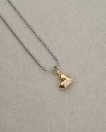 Silver chain with golden heart - Imagen 2