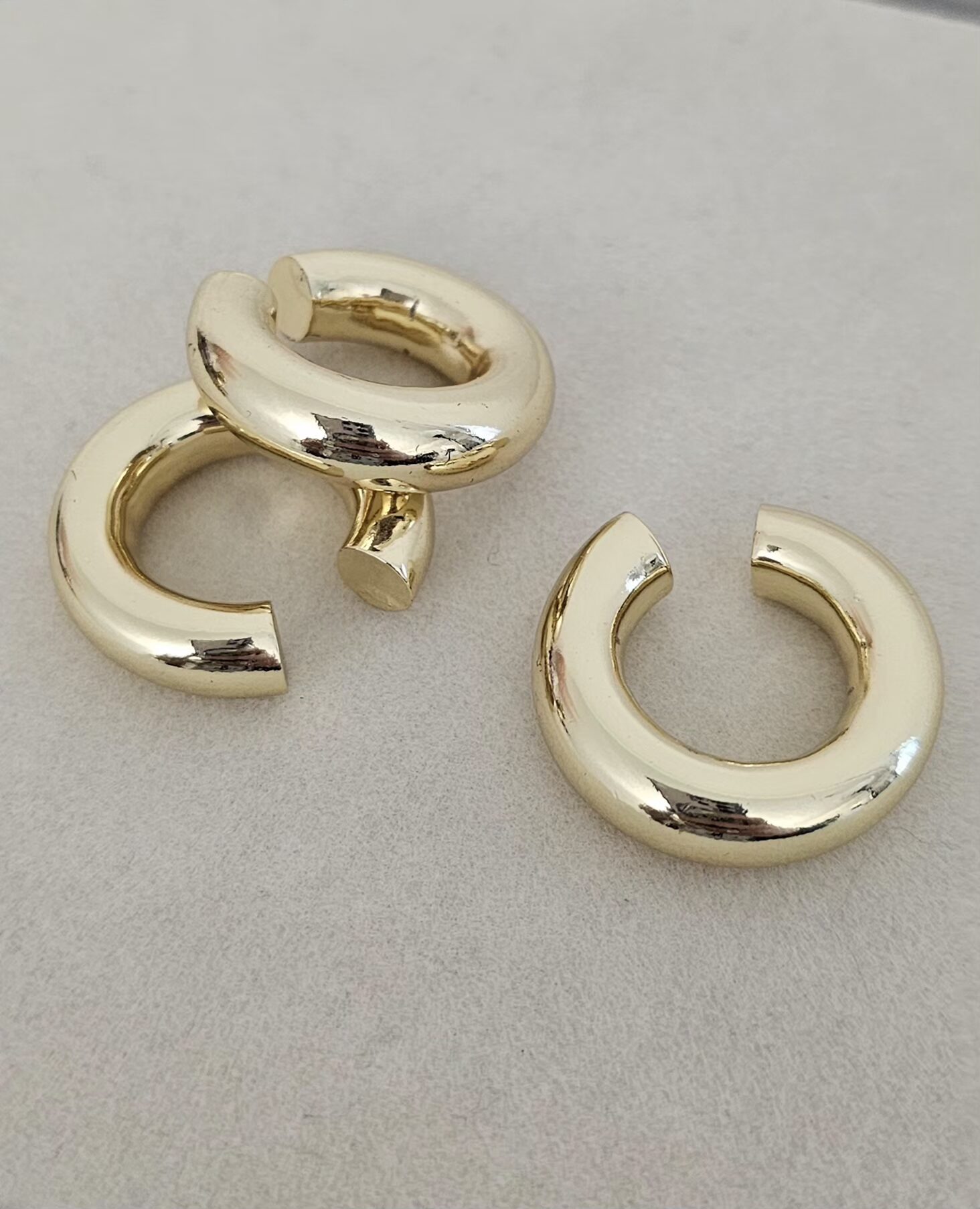 20260527_125003 Maxi Ear cuff, gold plated - Imagen 1