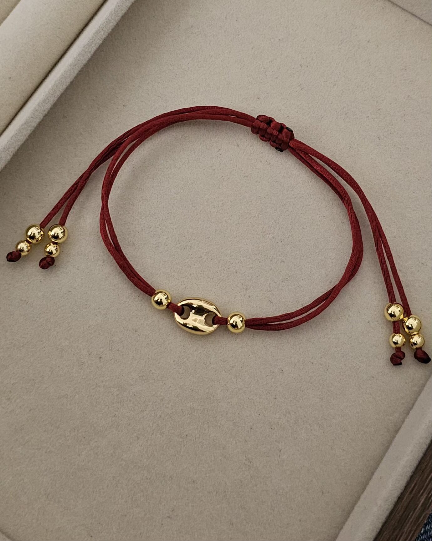 20260127_202817 Red Cord bracelet - Imagen 1