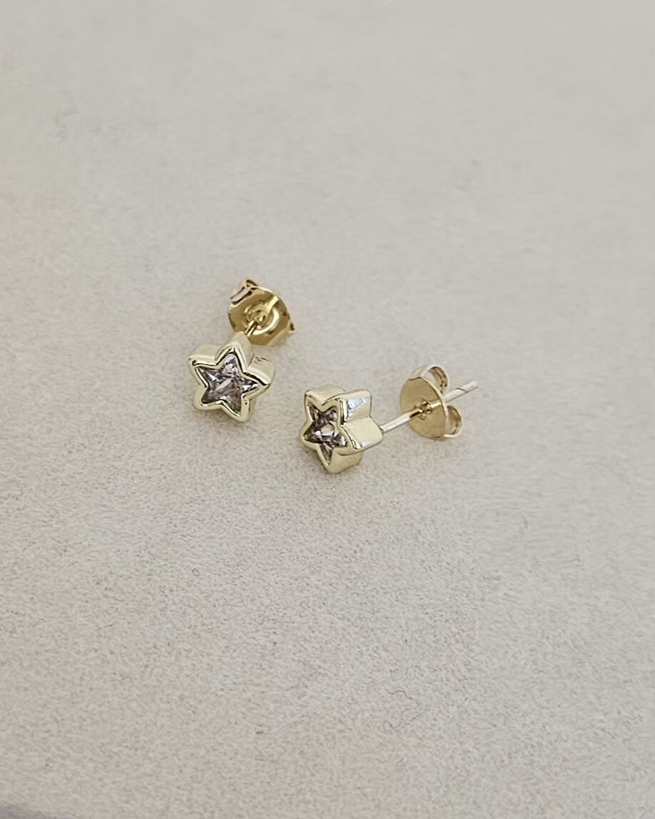 20260527_111122 Star Crystal Stud Earring - Imagen 1
