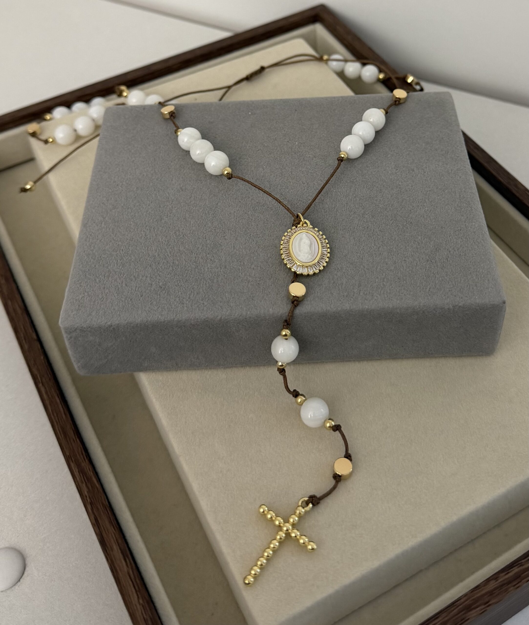 IMG_0578 .Long White Rosary - Imagen 1