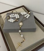 .Long White Rosary - Imagen 3