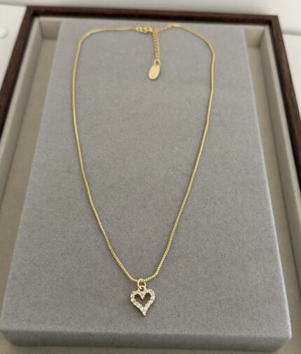 .Zircon Heart Necklace