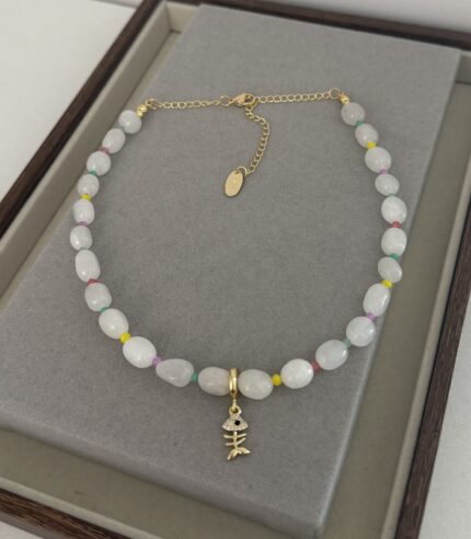 .white and Colorful natural Stone Necklace