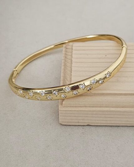 ..Zirconia Bangle Bracelet
